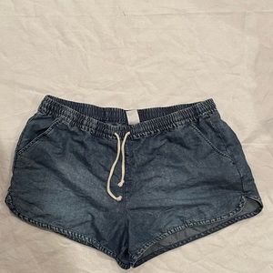Acid wash draw sting shorts